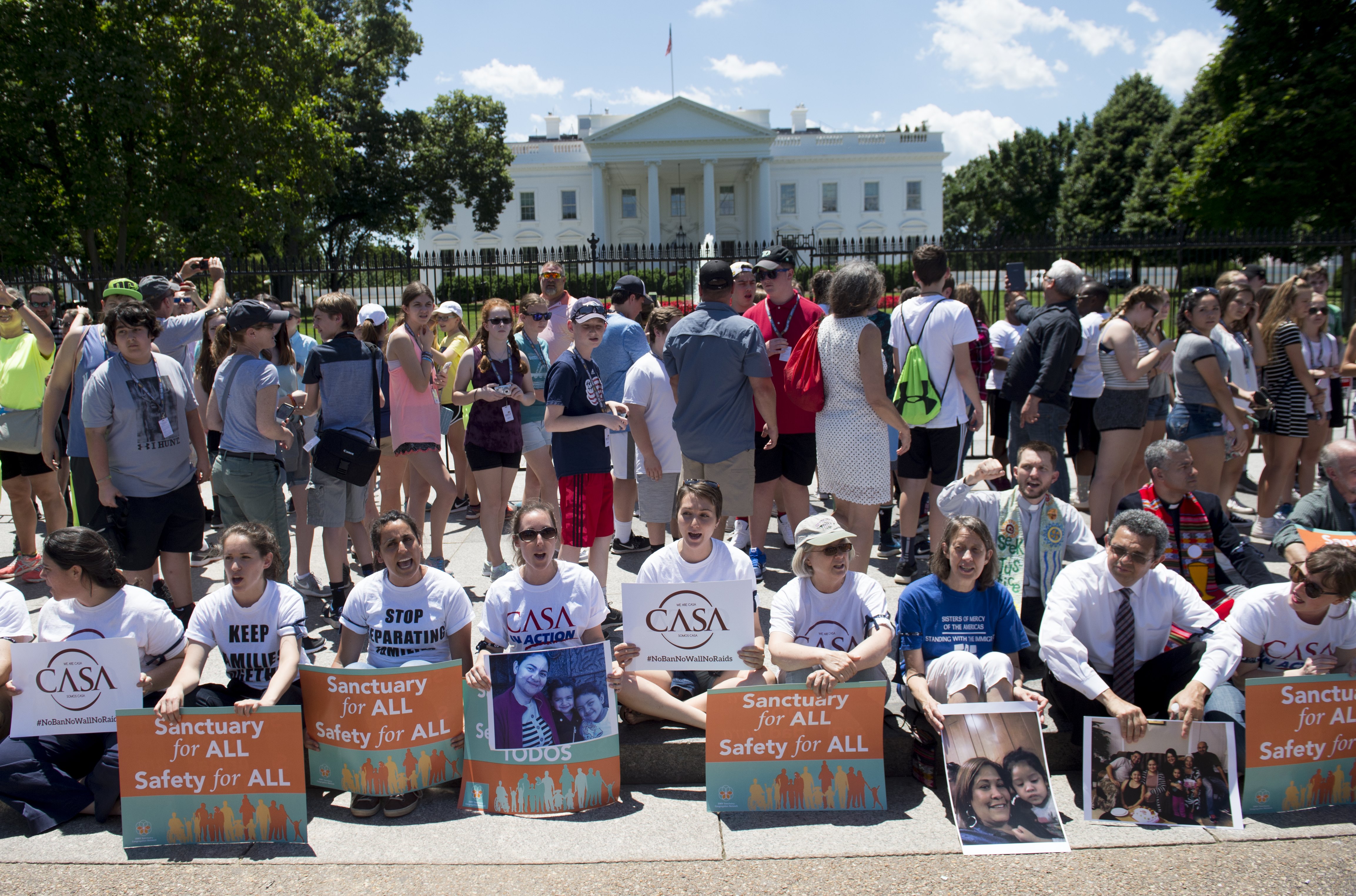 US-POLITICS-IMMIGRATION-PROTEST