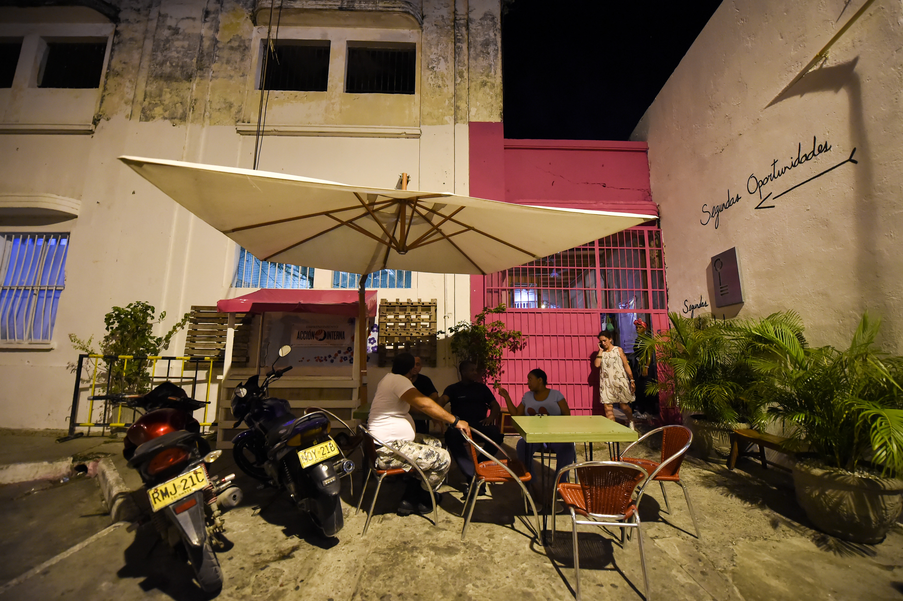 COLOMBIA-PRISON-RESTAURANT