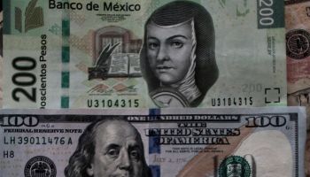 MEXICO-US-DOLLAR-CURRENCY