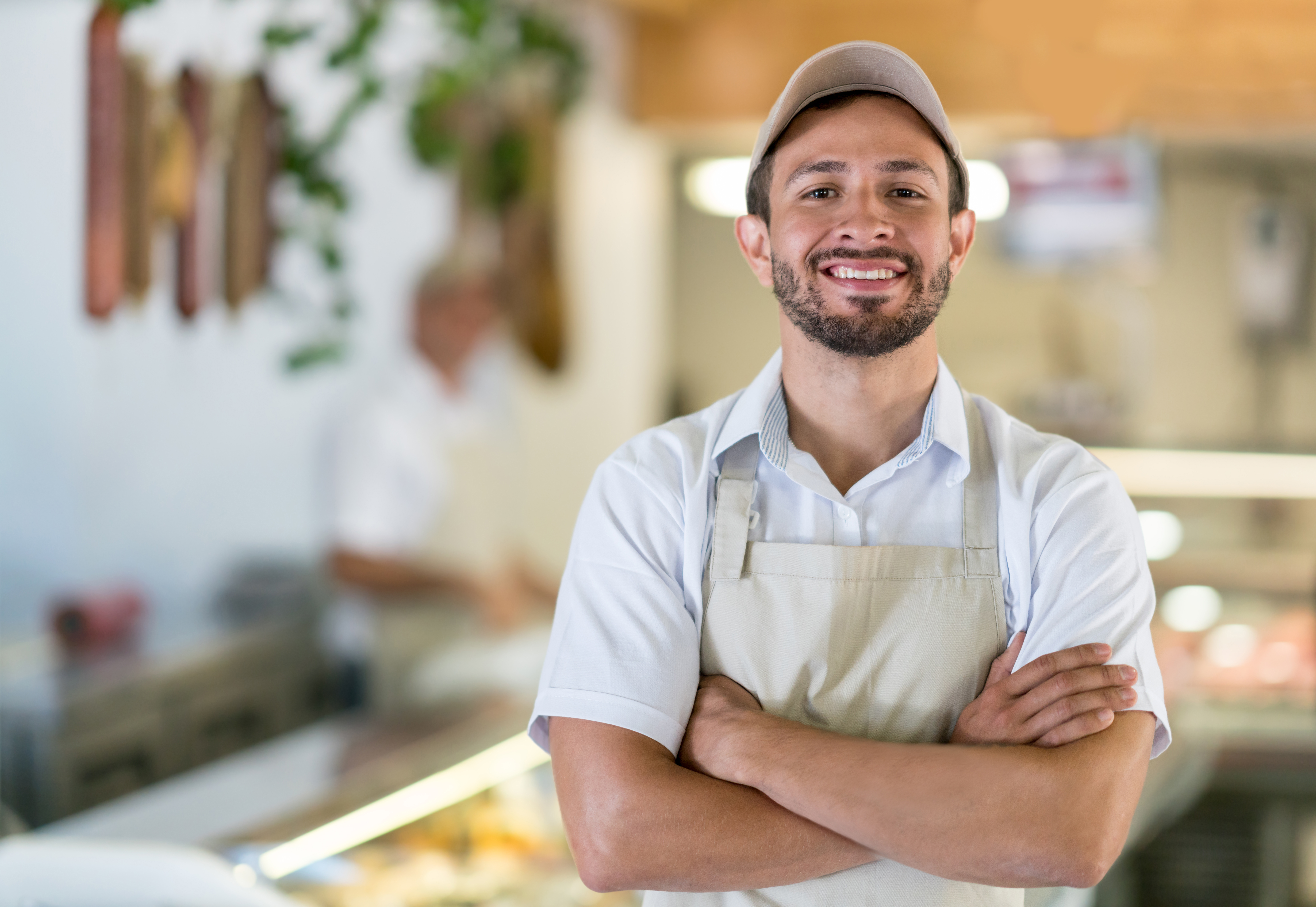 Man working at the butcher's shop