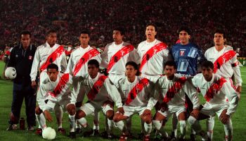 Soccer - World Cup Qualifier - Chile v Peru
