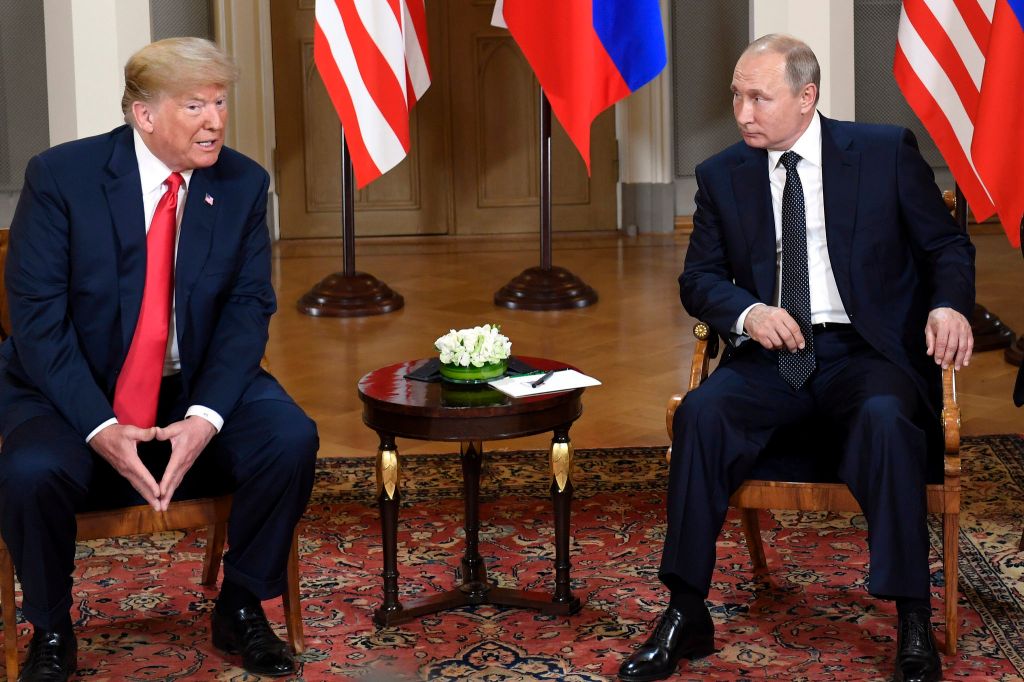 Xinhua Headlines: Trump-Putin meeting: warm words, few results
