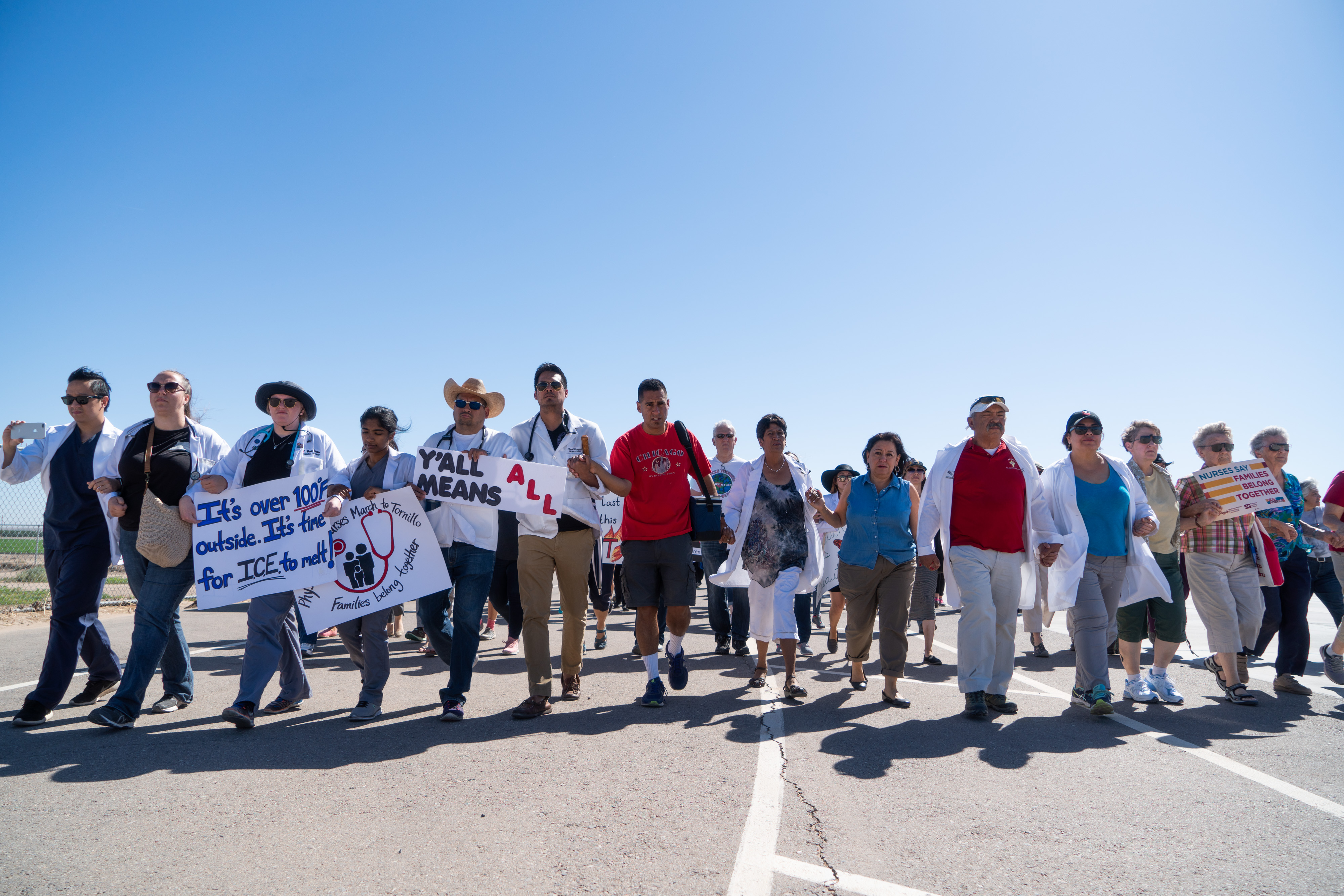 US-POLITICS-IMMIGRATION-MIGRANTS-PROTEST