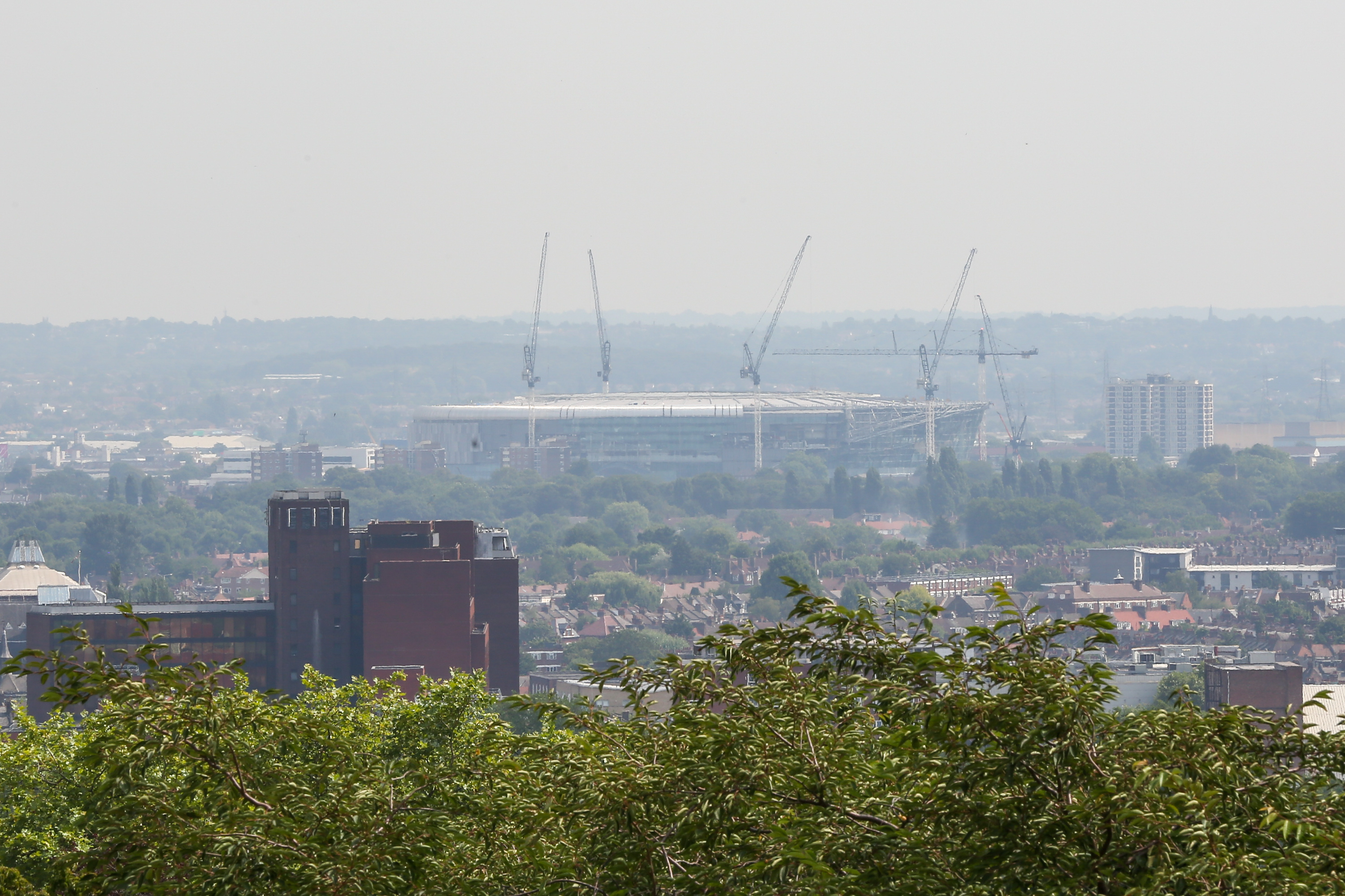 Heatwave triggers high level of pollution
