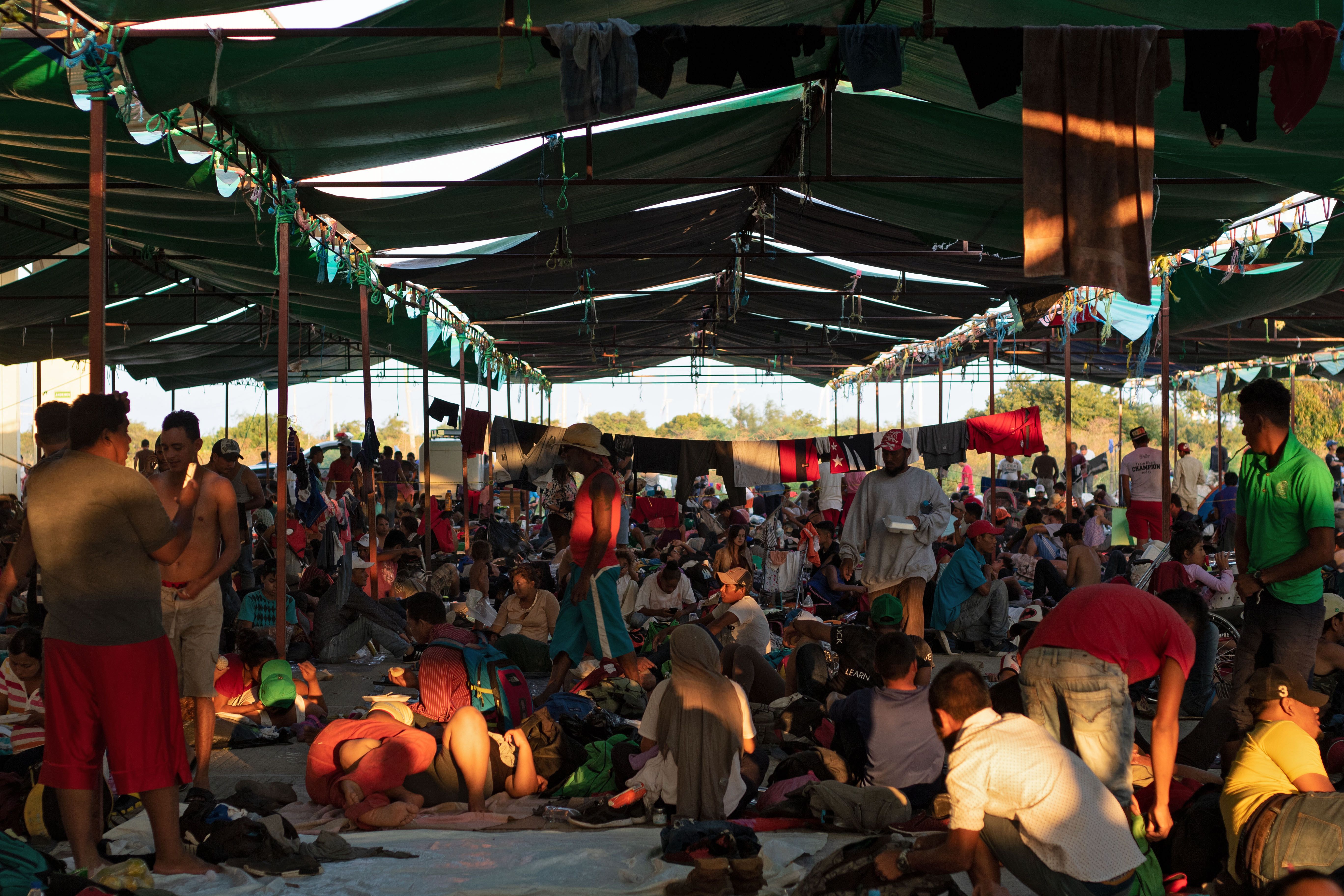 TOPSHOT-MEXICO-HONDURAS-US-MIGRATION