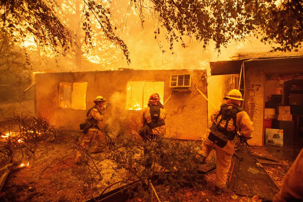 US-FIRE-WEATHER-USA-ENVIRONMENT