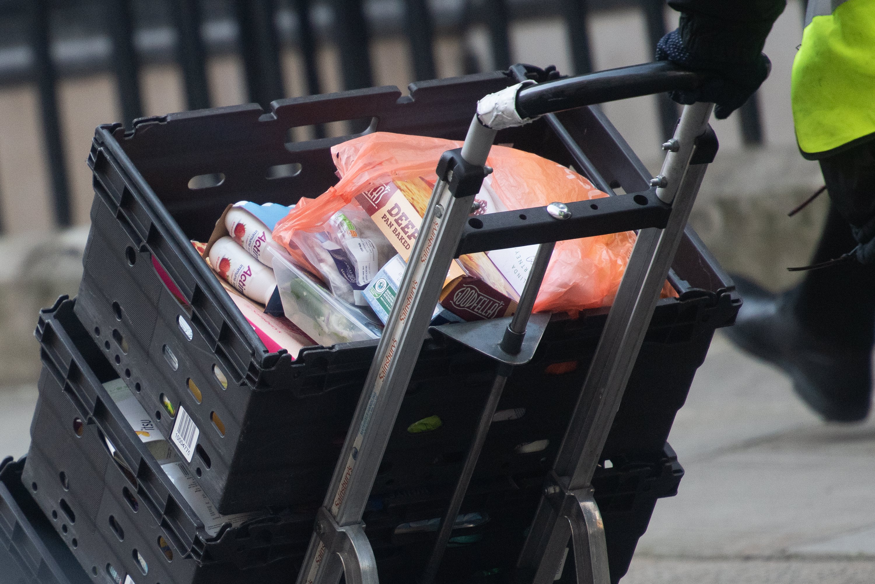 Sainsbury&apos;s Delivery - Monday 16 March 2020 - 10 Downing Street, London