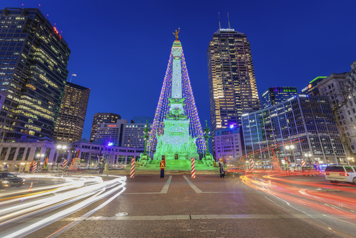 Christmas in Indianapolis - Christmas tree on Soldiers and Sailors Monument