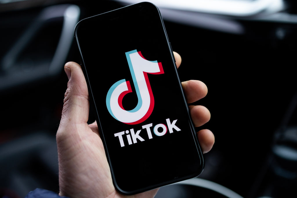 US And EU Ban TikTok From Staff Mobile Devices