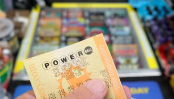 Record $2 billion Powerball ticket sold at Altadena gas station