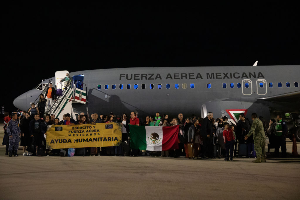 Mexicans repatriated from Israel arrive