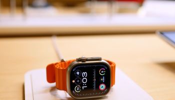 Apple Prepares To Temporarily Stop Selling Its Watch In The U.S. Over Federal Trade Ruling Involving Its Blood-Oxygen Sensor