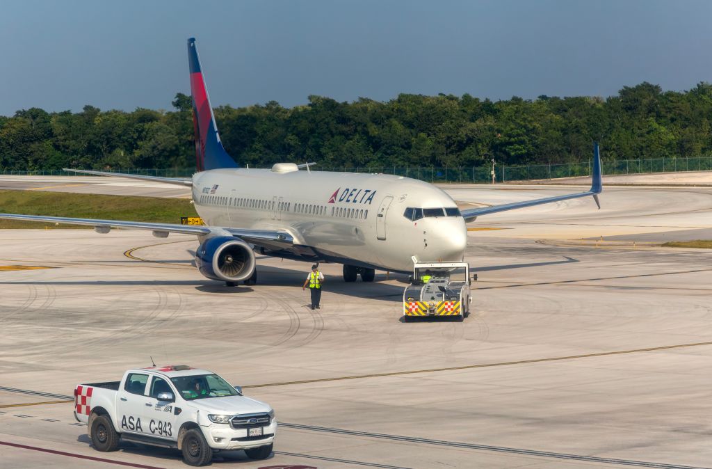 Delta airline Boeing 757-251 plane at Cancun airport, Quintana Roo, Yucatan Peninsula, Mexico