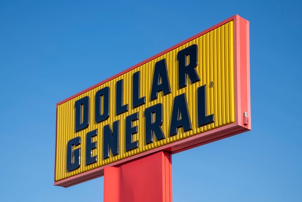 Lansing, Kansas. Dollar General store sign