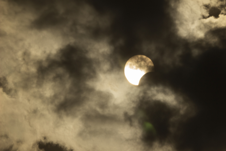 Mito 5: El eclipse total de sol es un evento apocalíptico.