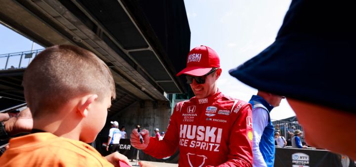 Marcus Ericsson (8) of Sweden and Chip Ganassi Racing, signs...