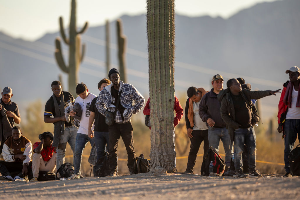 Flood Of Migrants Overwhelms Arizona Border Crossings