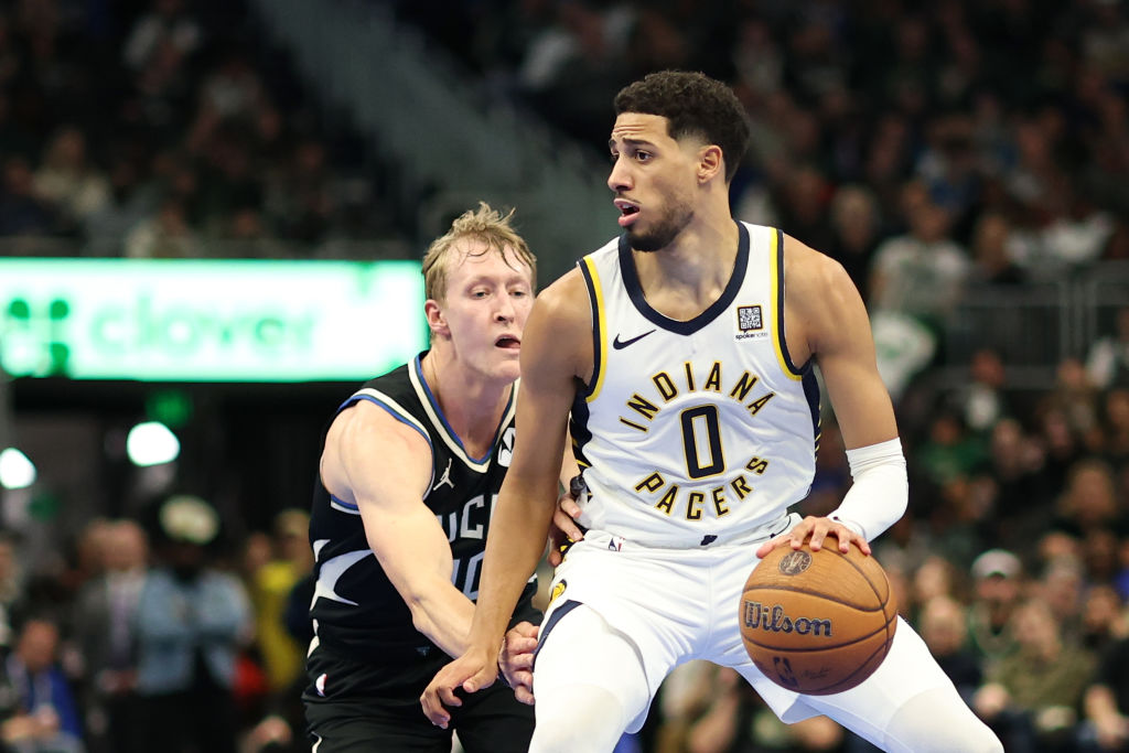 Indiana Pacers v Milwaukee Bucks - Emirates NBA Cup