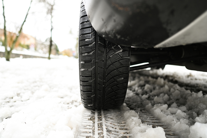 wheel on the snowy road