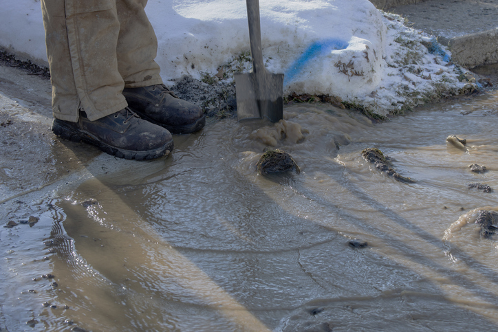 Evidence of a water main break in winter