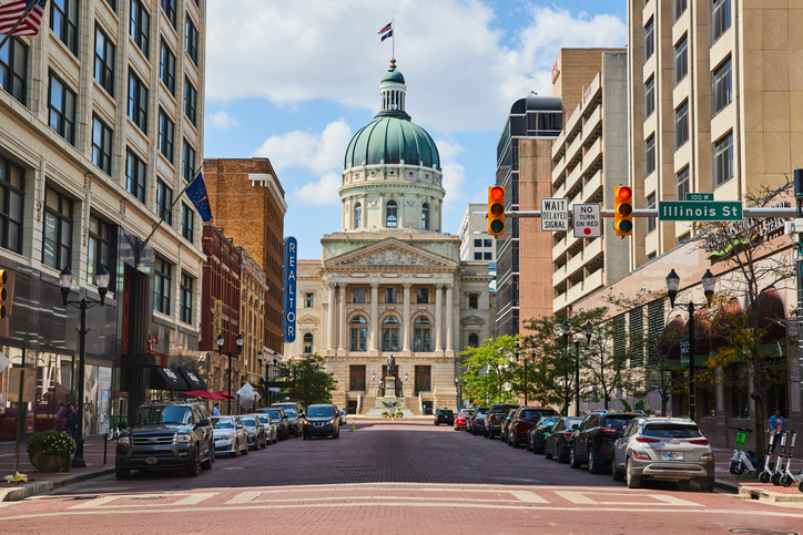 Downtown Indianapolis Courthouse on Sunny Day, Urban Street View