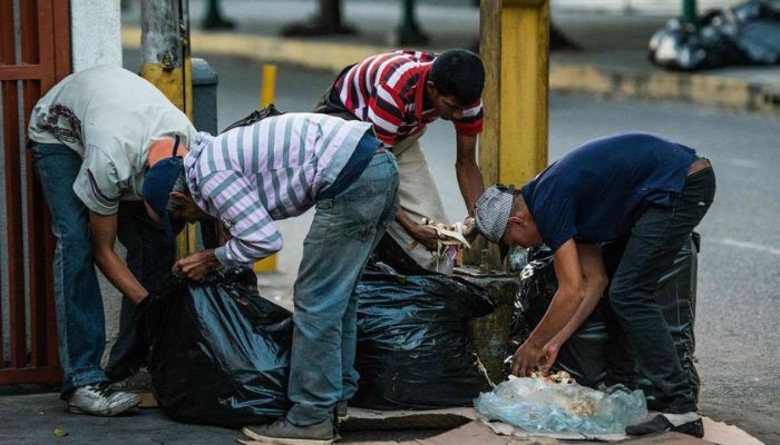 Maduro deja sin ayuda alimentaria básica a millones de venezolanos
