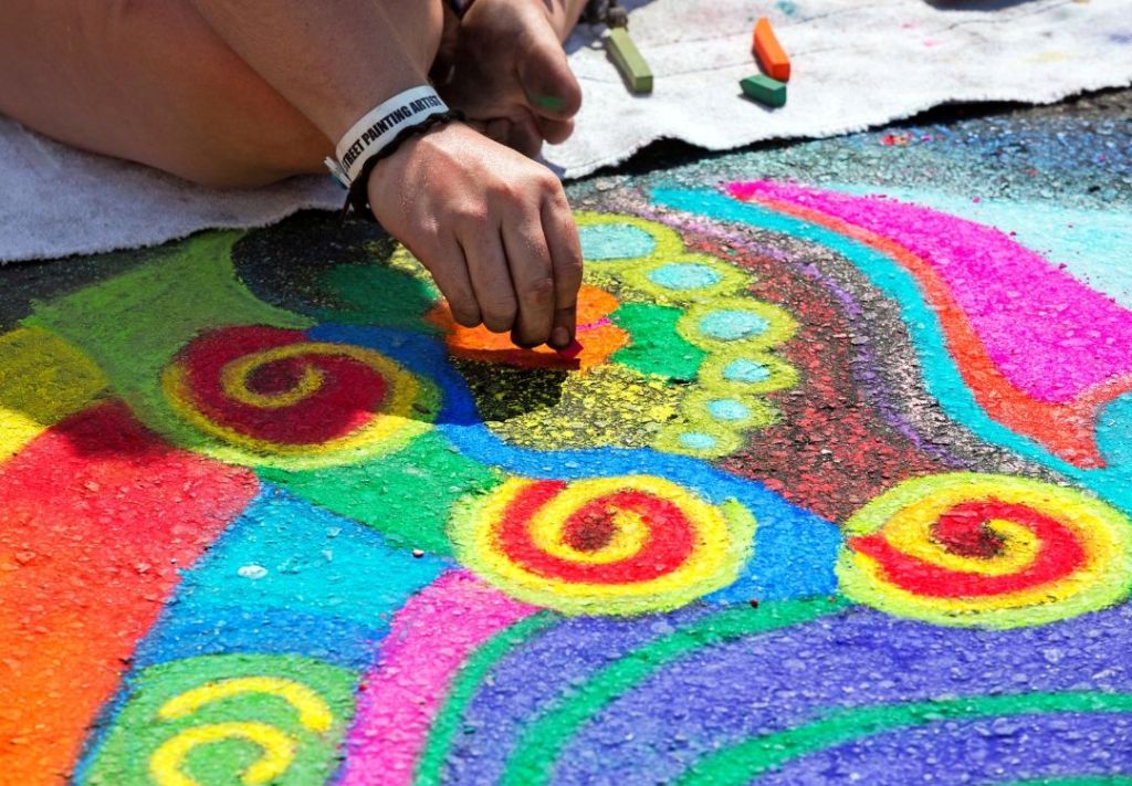 Un festival de arte se aproxima, ¿Cuándo y dónde será?  