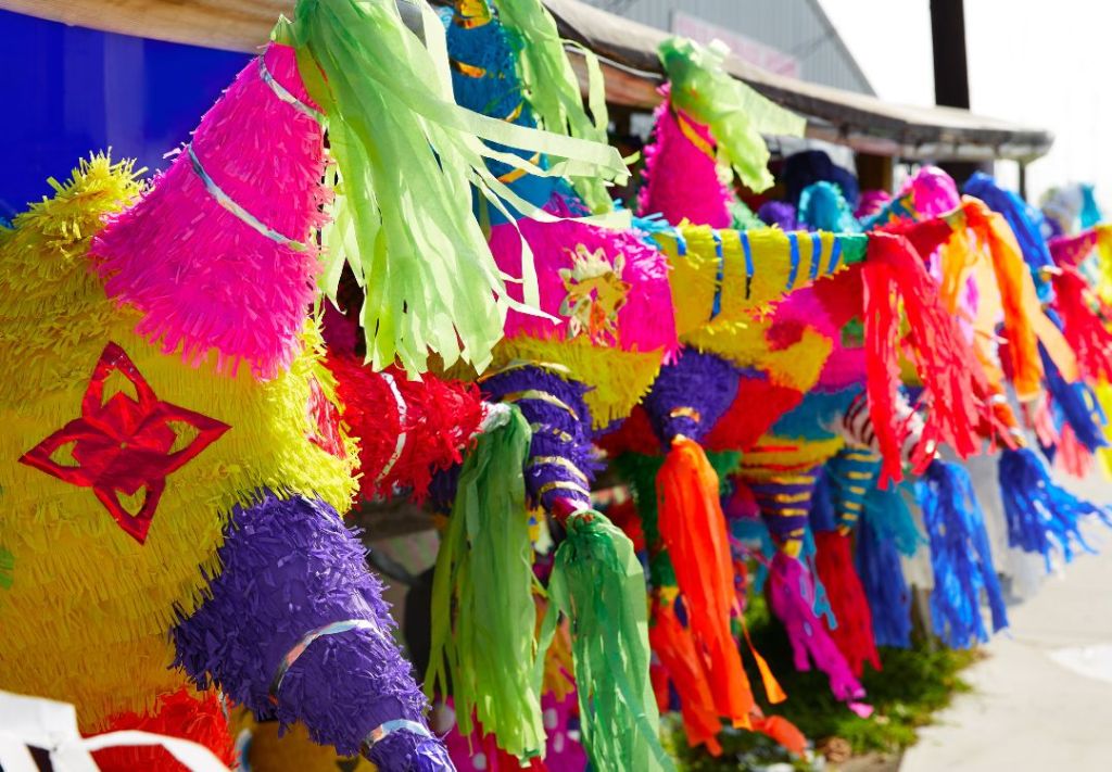 Cultura y raíces latinas protagonizan exhibición en Indiana
