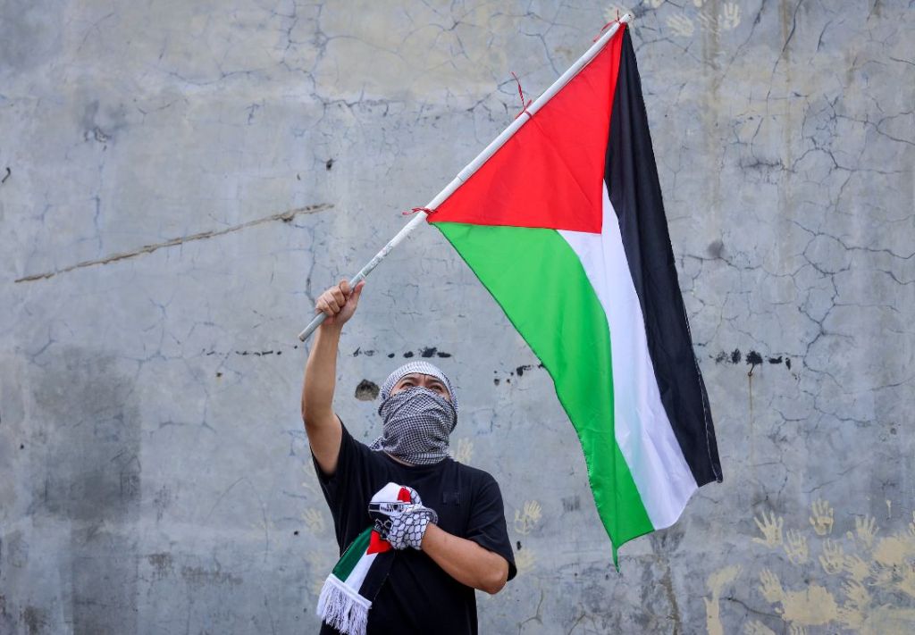 Israel detiene flotilla humanitaria y acelera deportaciones