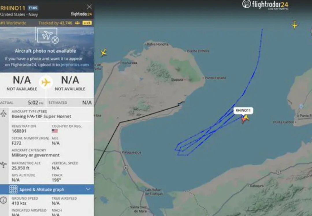 EE.UU. sobrevuela espacio venezolano con cazas F-18