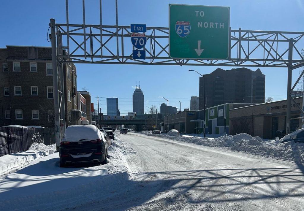 Alerta por frío extremo persiste en Indianápolis