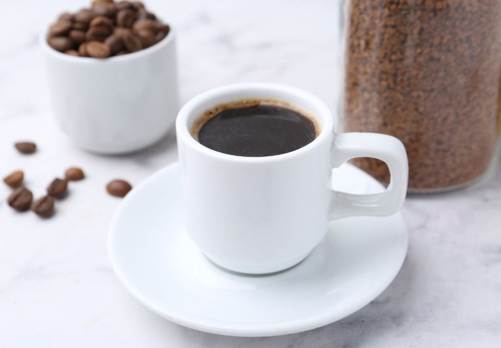 Café con cafeína podría proteger el corazón