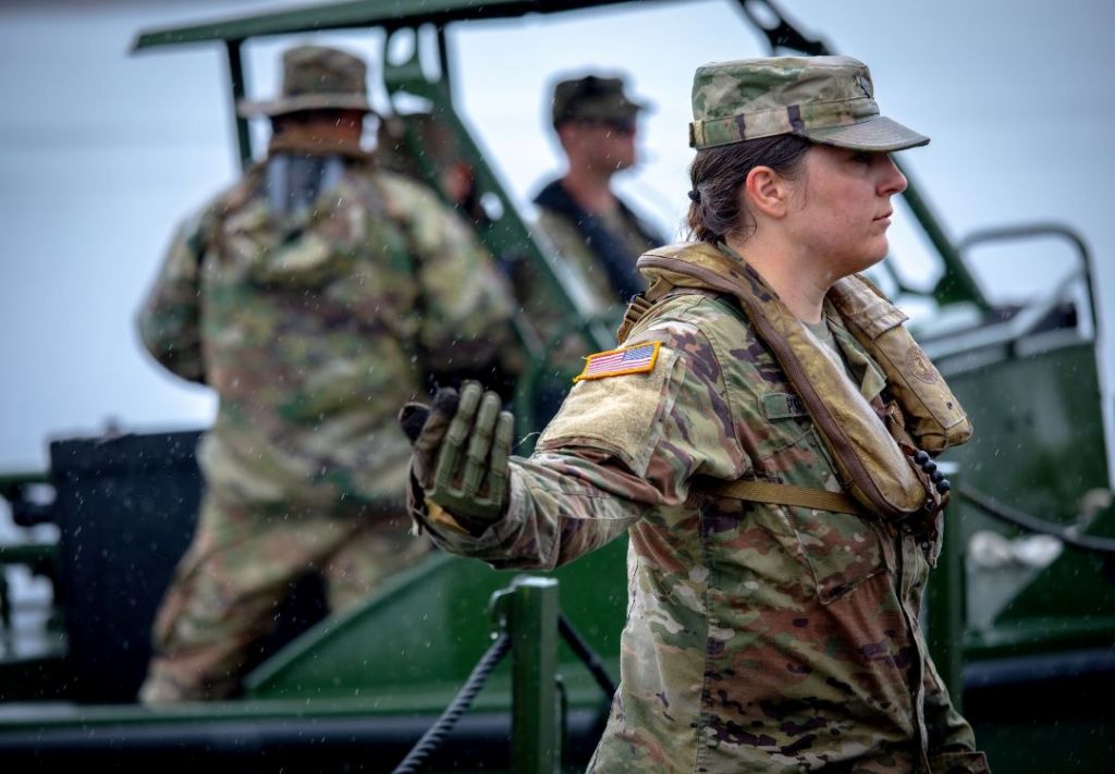 EE. UU. y Ecuador inician operaciones militares contra el terrorismo  