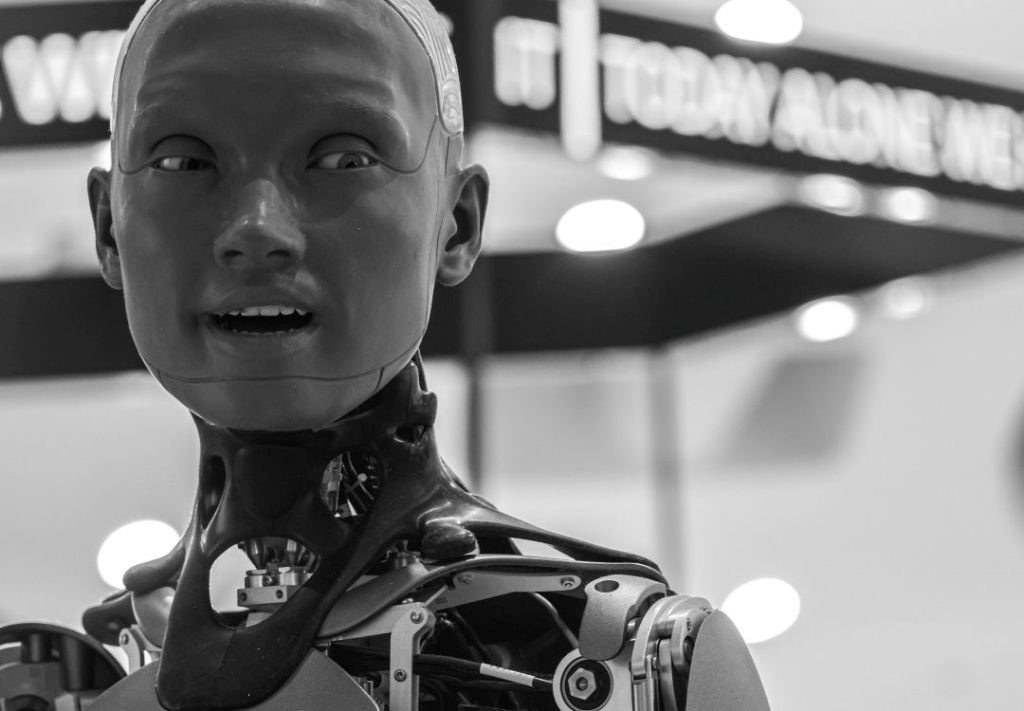 UE prohíbe modelos de IA que generen 'deepfakes' sexuales