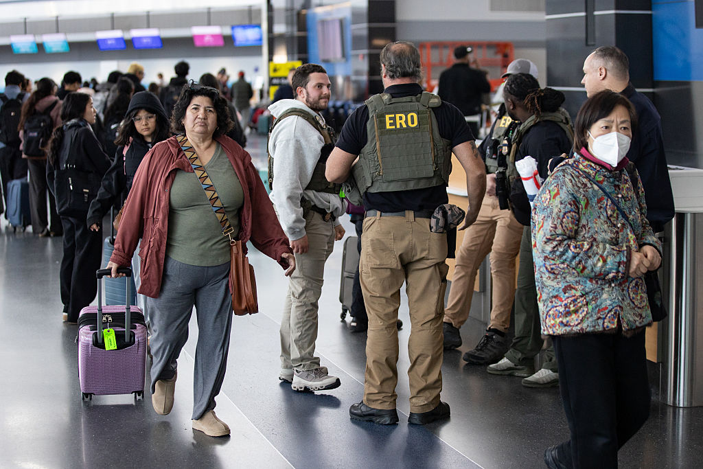 Federal agents patrol JFK airport in NY