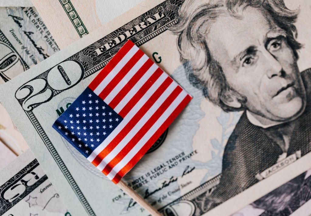 La firma de Donald Trump aparecerá en los nuevos billetes