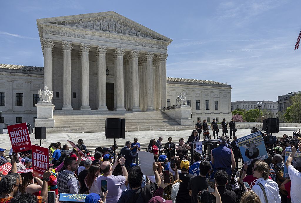 Trump's Birthright Citizenship Policy Gets Supreme Court Hearing
