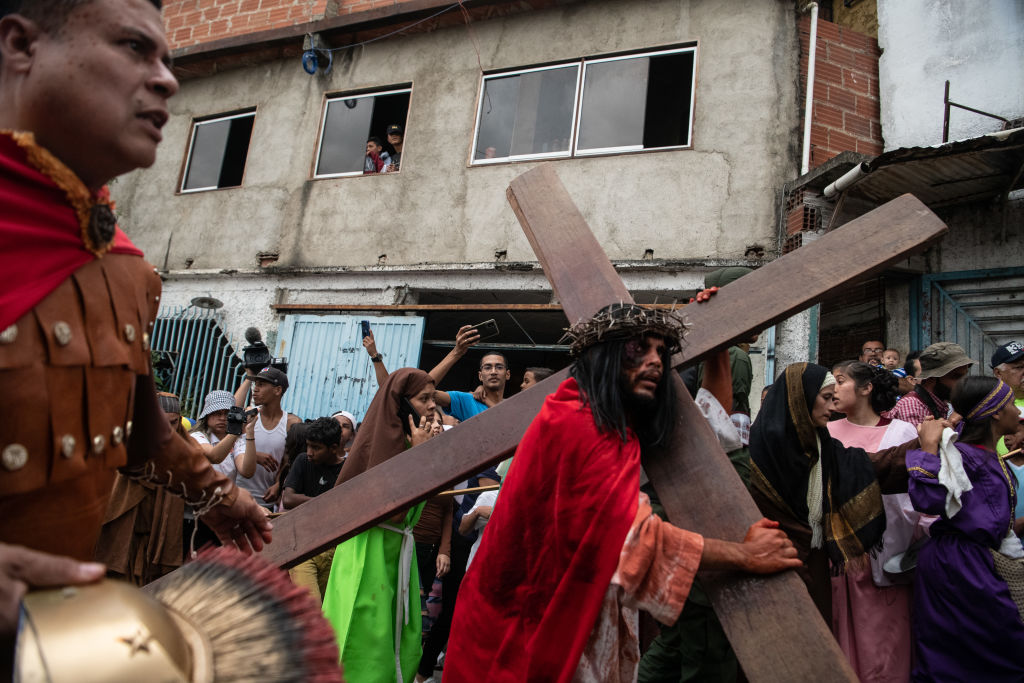Good Friday Viacrucis At Venezuela's Largest Slum