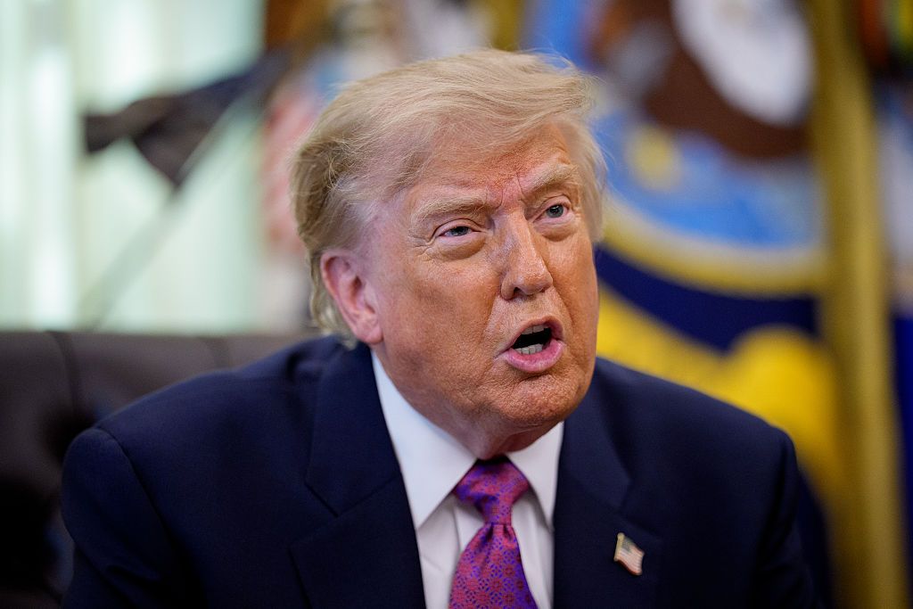 President Trump Signs Executive Order To Rename Lake Ontario as "Lake America"